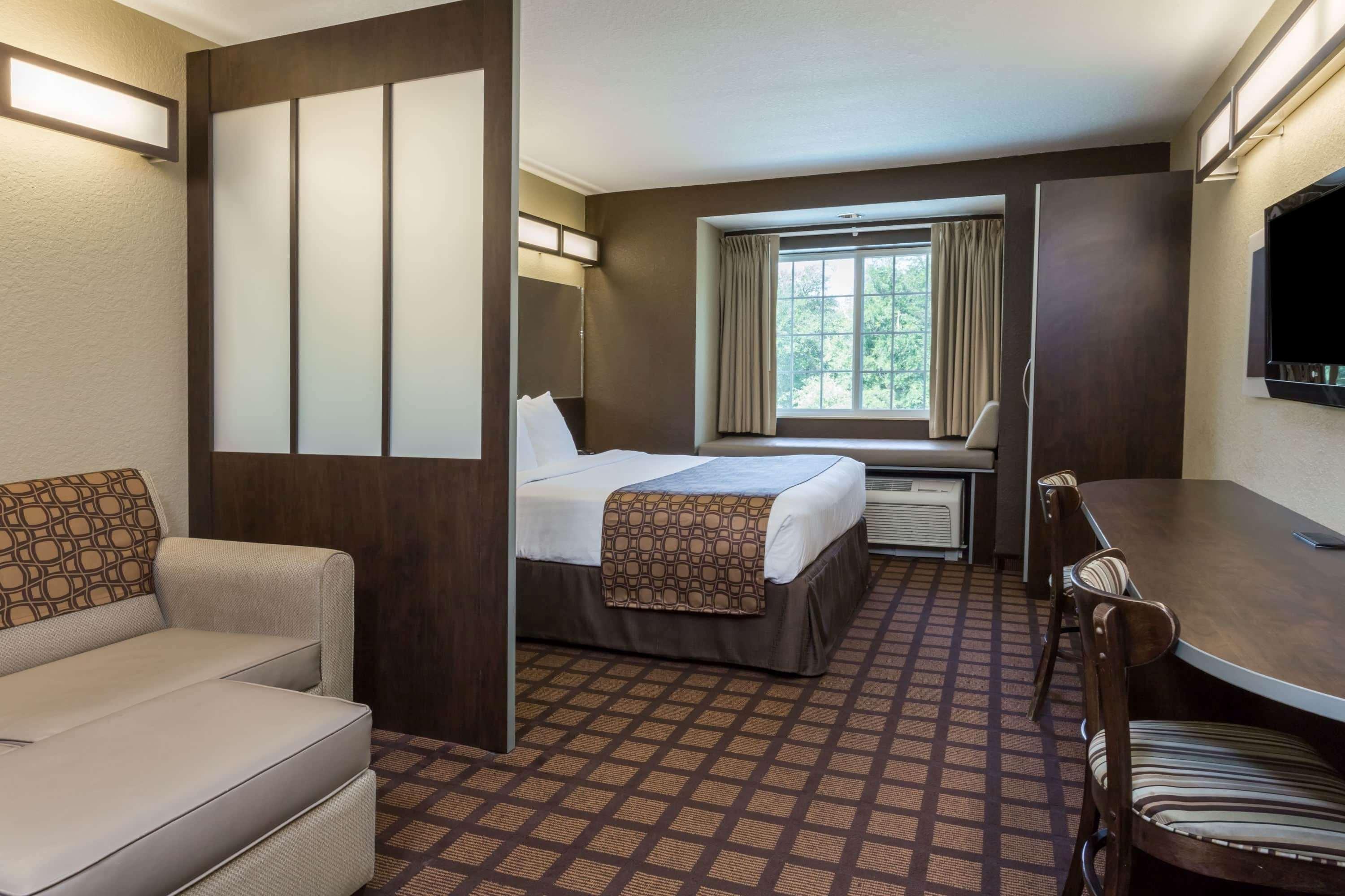 Microtel Inn & Suites By Wyndham Jacksonville Airport Zewnętrze zdjęcie