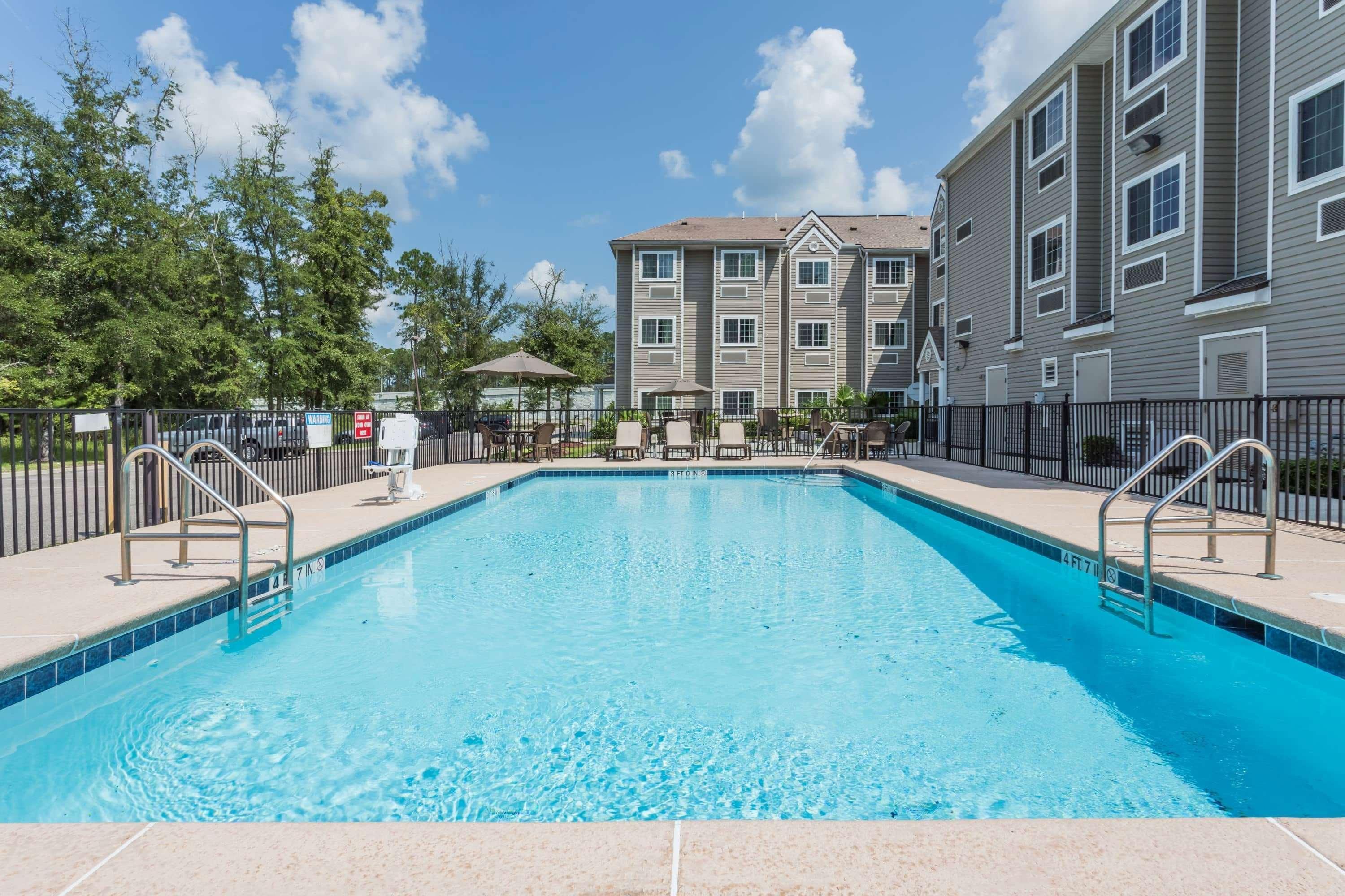 Microtel Inn & Suites By Wyndham Jacksonville Airport Zewnętrze zdjęcie